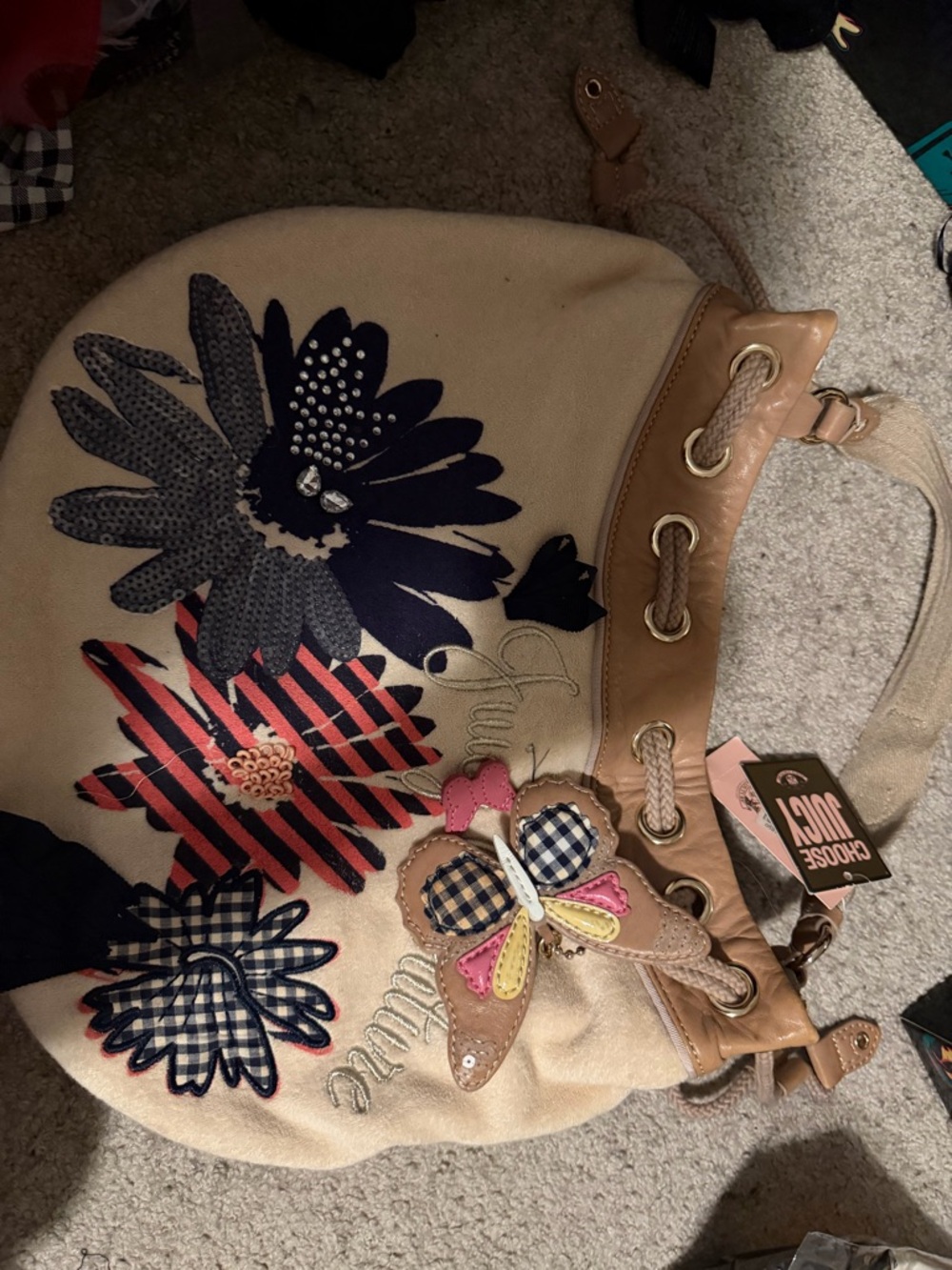 Juicy Couture Beige Canvas Floral Appliqué Shoulder Bag with Tan Trim - Picture 2 of 4